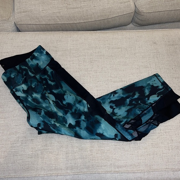 Ideology  high waisted leggings with pockets. Size XXL - Picture 8 of 9